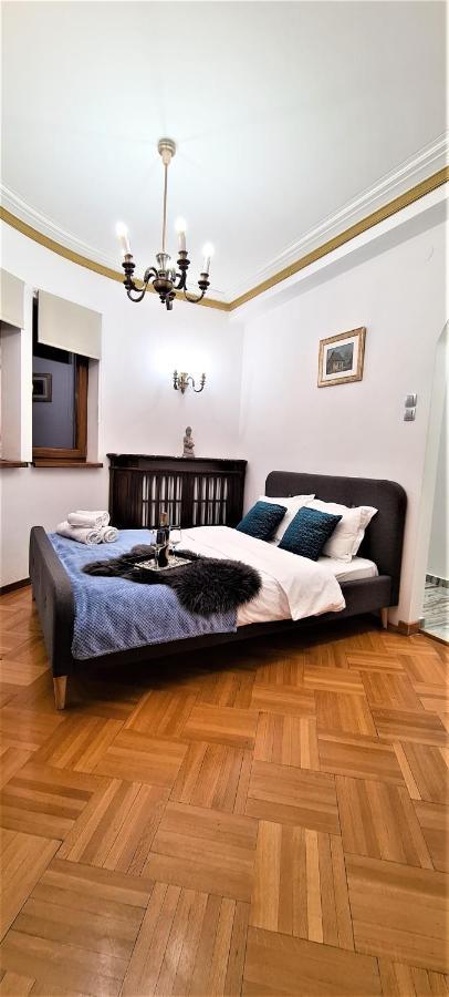 Central Arghezi University Square Apartment Bucharest Exterior photo